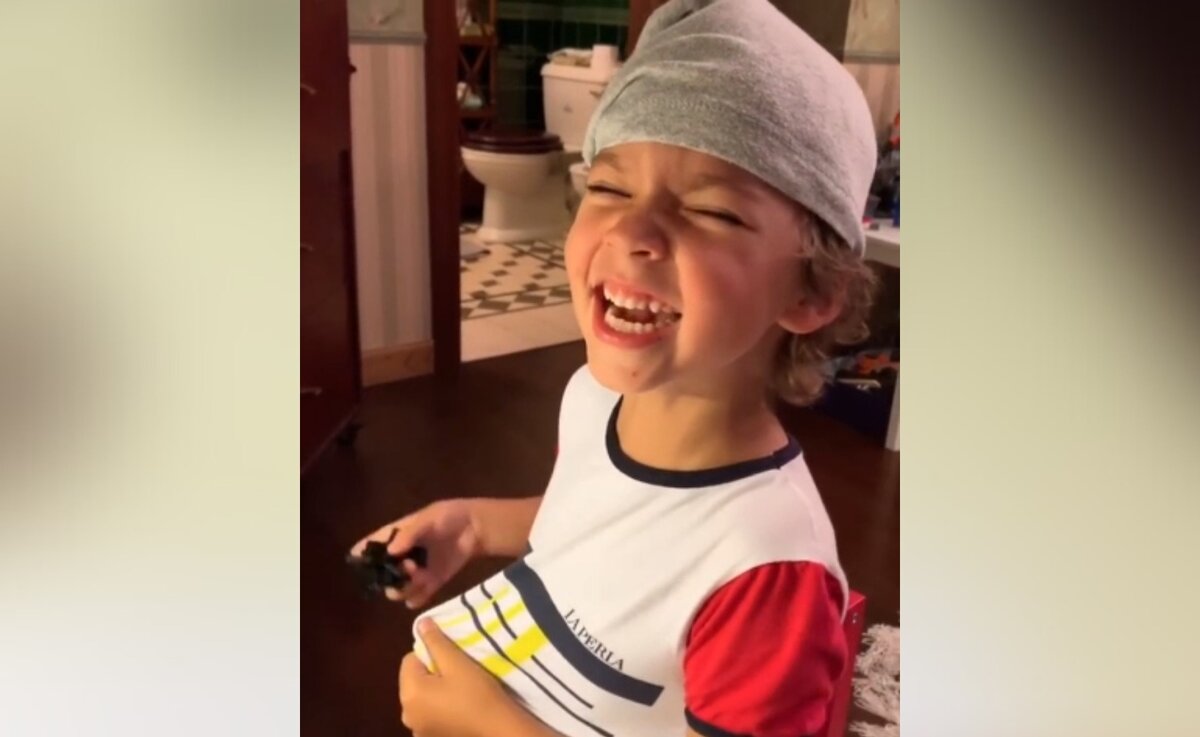 Смеющийся Гарри!