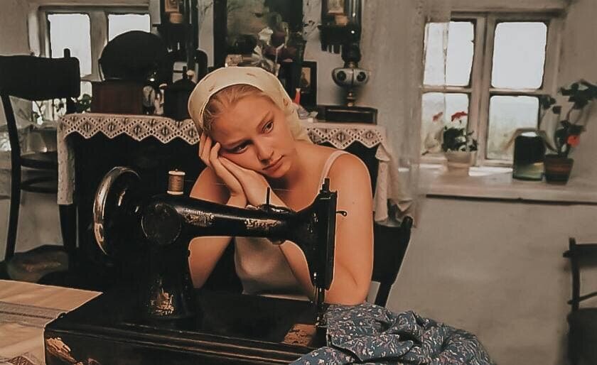 Кадр из фильма «Благословите женщину», 2003