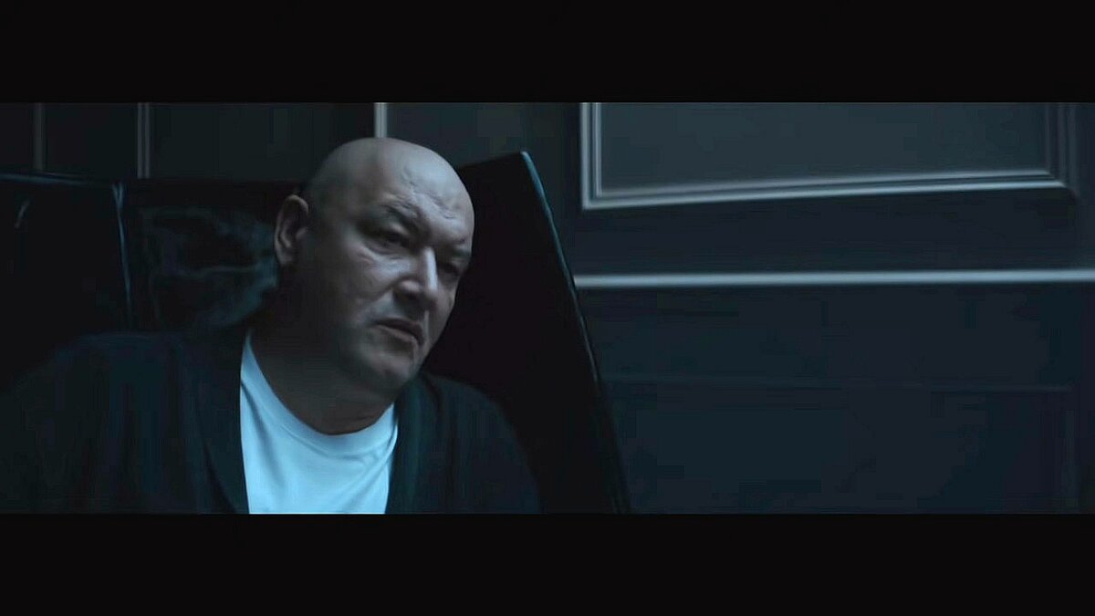 Каренин в исполнении М. Суханова.