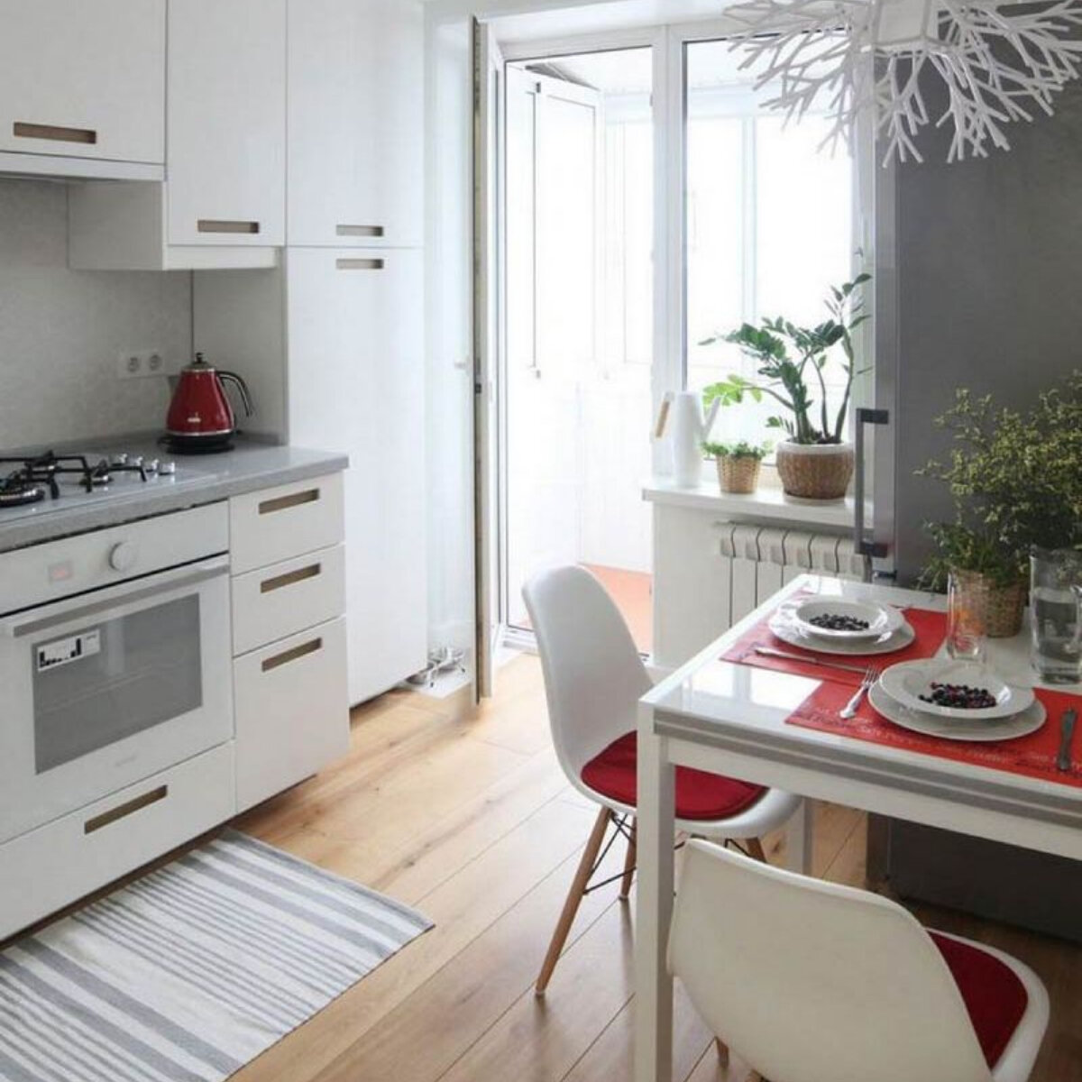 Напольное покрытие на кухне. Фото 1.