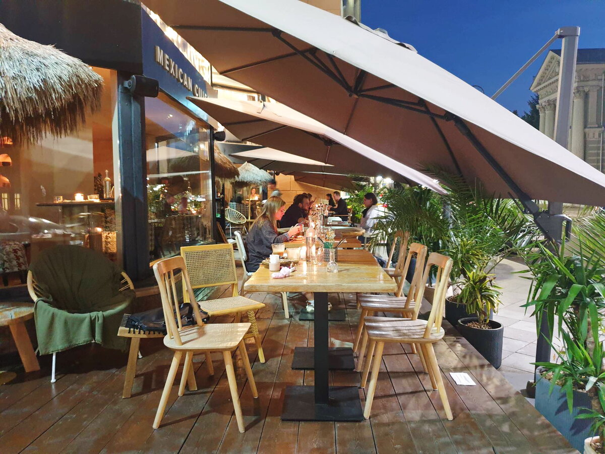 Веранда ресторана Tacobar