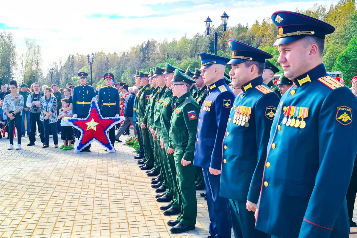 Доблестный 8. Доблестный 8