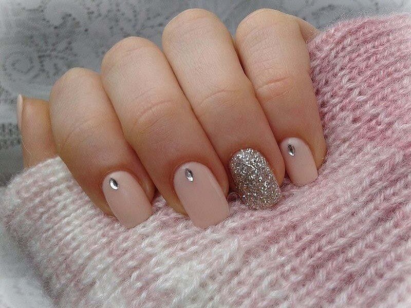 Красивые ногти со стразами - 20Nails