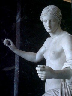 Либитина - богиня садов, виноградников, а еще смерти и похорон