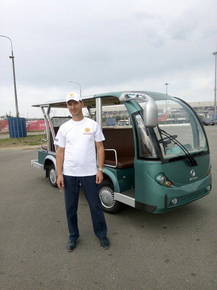 Romanov motors. Motors логотип. Гольфкар voltus lp41b. Романовы моторс. Романовы моторс.