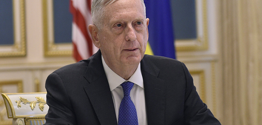 Глава Пентагона Джеймс Мэттис назвал ядерное оружие России главной угрозой Соединенных Штатов. Эксперт Бюро военно-политического анализа Николай Костикин в беседе с Baltnews.ee отметил, что в настоящий момент Москва и Вашингтон обладают равным ядерным потенциалом, ставшим элементом сдерживания в международной политике.