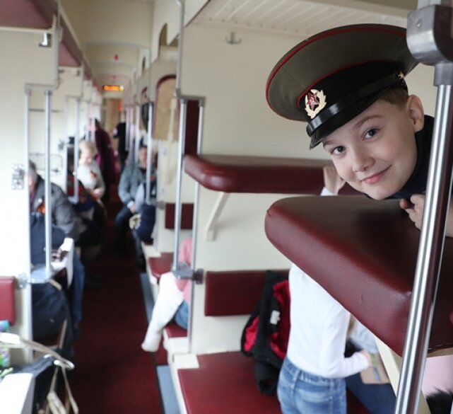 Фото в поезде тамбур