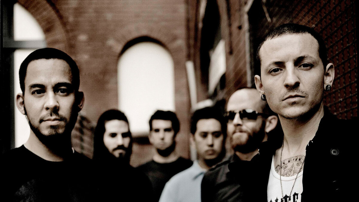 Linkin Park смотрят на тебя с подозрением