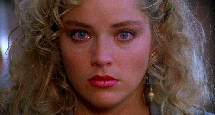 Шерон Стоун в фильме "Вспомнить всё" 1990 г.