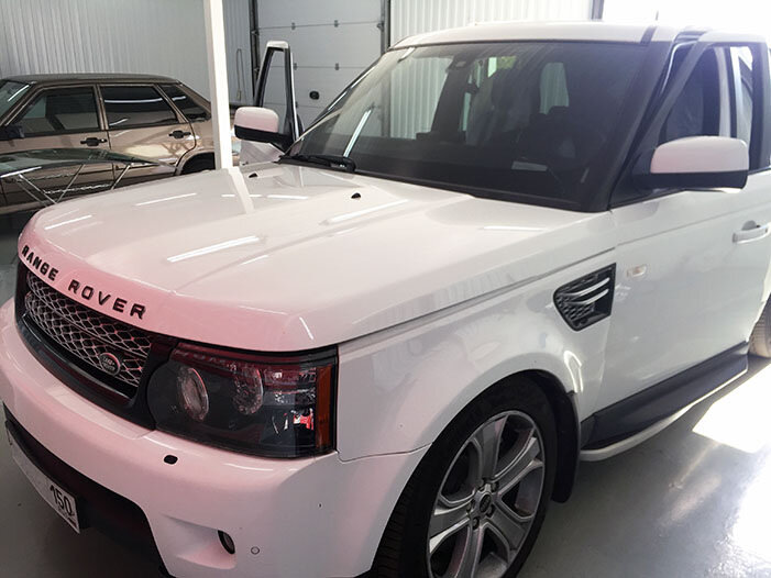 Герой сегодняшнего поста
Начнем, пожалуй, с самого стекла и деталей, которые изменились во время рестайлинга.