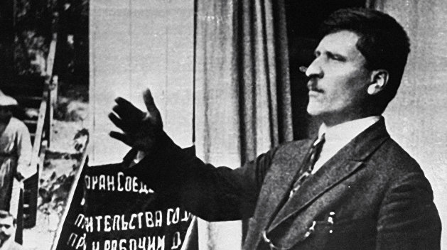 21 сентября 1920 г. Совет народных комиссаров УССР издал первый развернутый документ о мерах по внедрению в республике украинского языка. Еще шли бои с Пилсудским и Врангелем, еще не был создан Советский Союз, а украинское правительство в Харькове уже приступило к решению национального вопроса.