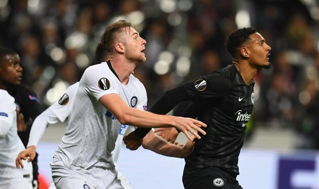 
14 марта в ответном матче 1/8 финала Лиги Европы миланский "Интер" примет на своём поле "Айнтрахт". Кто же выйдет в четвертьфинал? Читайте в нашем прогнозе.