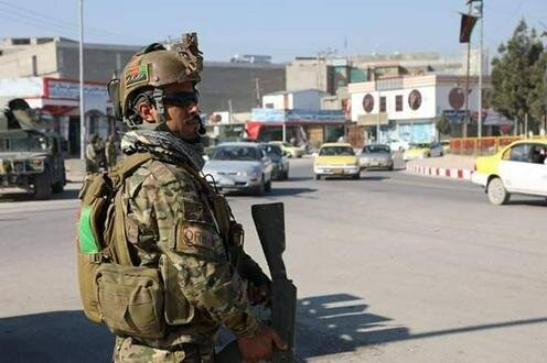  Полицейский в провинции Балх. Фото с сайта Khaama.com