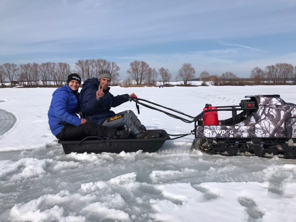 Катаемся на мотособаке.))