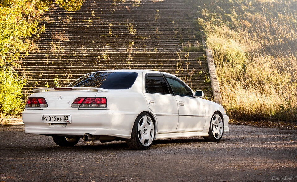 Toyota Cresta JZX100