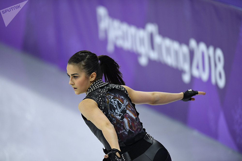 Иветт Тот "роковая" девушка