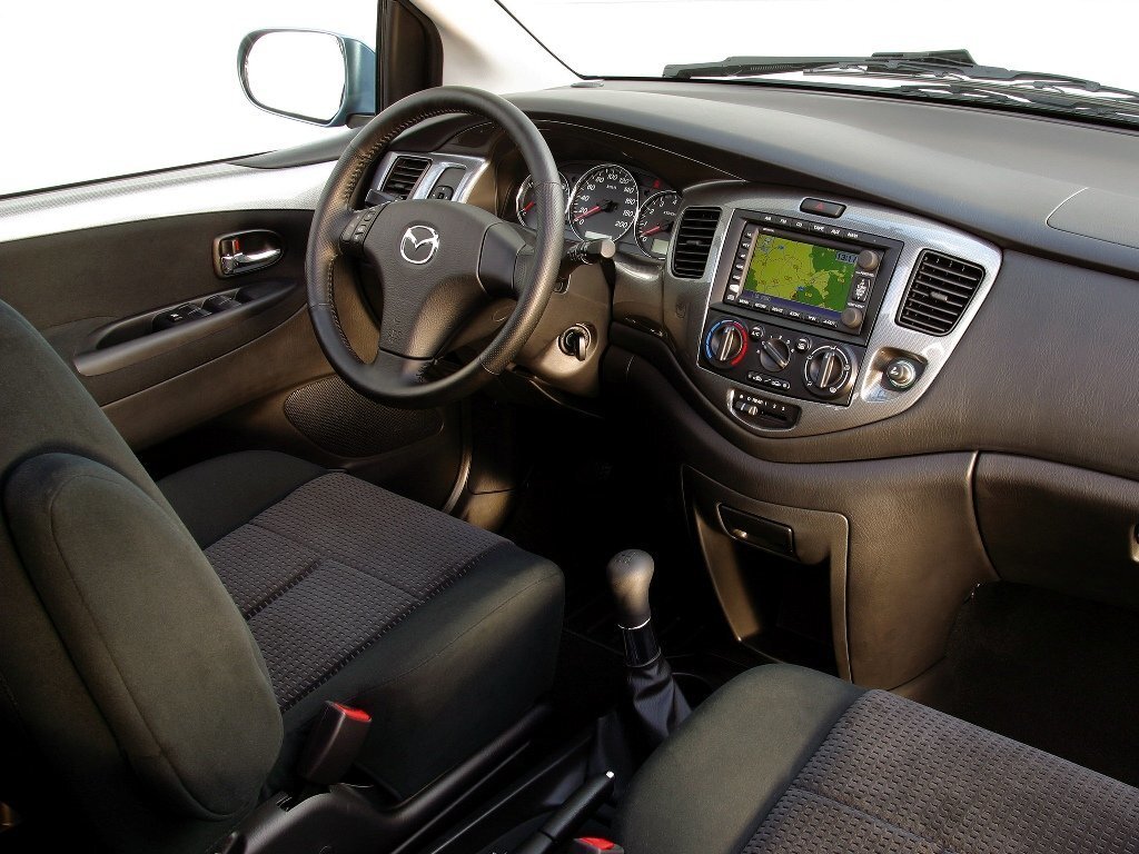 Mazda MPV 2 поколения. Иллюстрация взята с сервиса Яндекс Картинки.