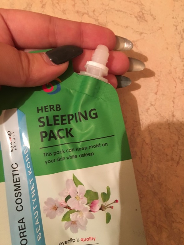 Herb sleeping pack