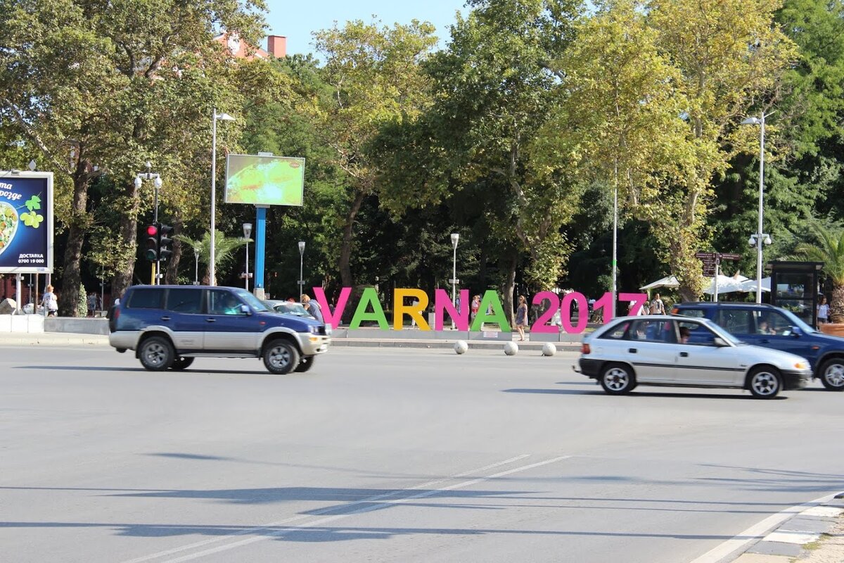 Улицы в Варне, лето 2017 г. Фото из личного архива автора