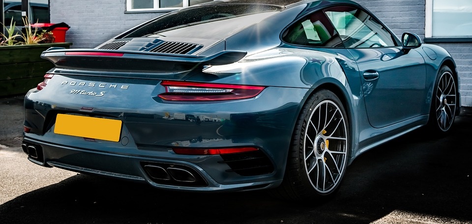 https://pixabay.com/ru/photos/porsche-911-porsche-911-turbo-%D1%82%D1%83%D1%80%D0%B1%D0%BE-3341711/