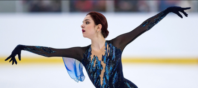 Евгения Медведева и её костюм с то ли синими волнами, то ли всплесками синего огня к короткой программе