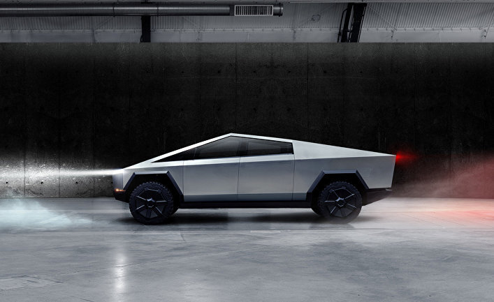 Илон Маск представил новейшую модель «Теслы», посулив сотни миль без подзарядки приблизительно за 40 000 долларов. Cybertruck — это значительная часть будущего Tesla, уверен автор. В отличие от роскошных джипов для настоящего бездорожья, чьи возможности редко используются на всю катушку, пикапы действительно работают.