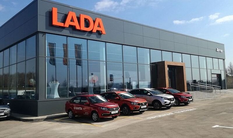  Раскрыты данные о продажах на белорусском рынке в 2021 году новых автомобилей. Российская LADA по итогам года оказалась самым популярным брендом, а возглавила рынок – Лада Веста.