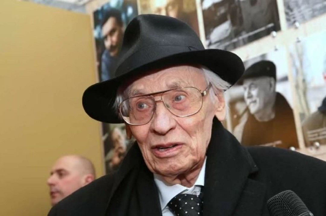 Советский и американский архитектор