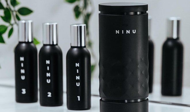 Словенское устройство Ninu Smart Perfume – это комбинация из пульверизатора и специального мобильного приложения для iOS и Android с Bluetooth-подключением.