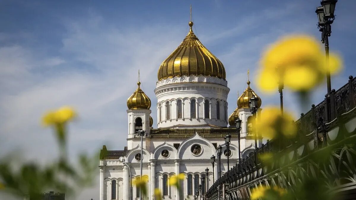 Все самые важные молитвы на Страстную Пятницу, Великую Субботу и Пасху: все  правила и запреты для православных верующих на эти т | Драга.Лайф | Дзен