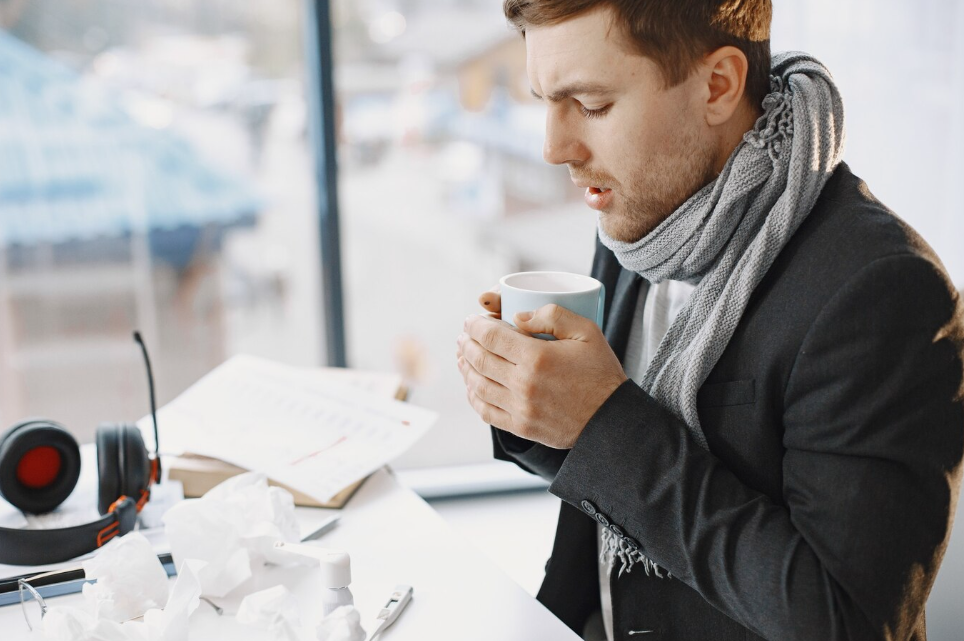     Как и чем правильно полоскать горло