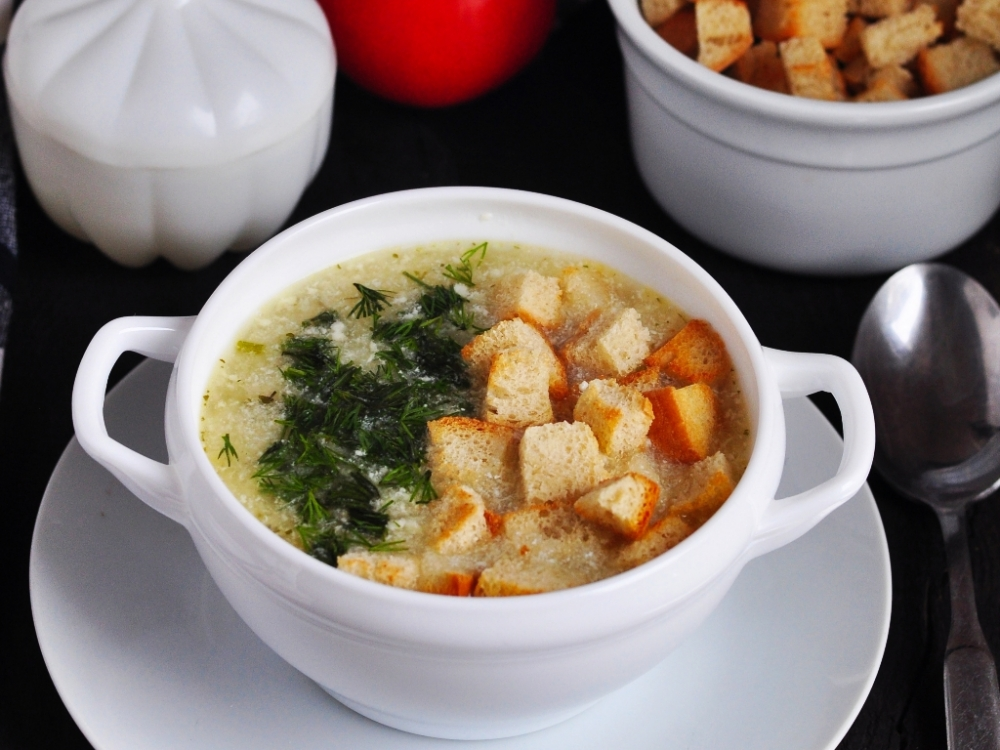 Картофельный суп со сметаной