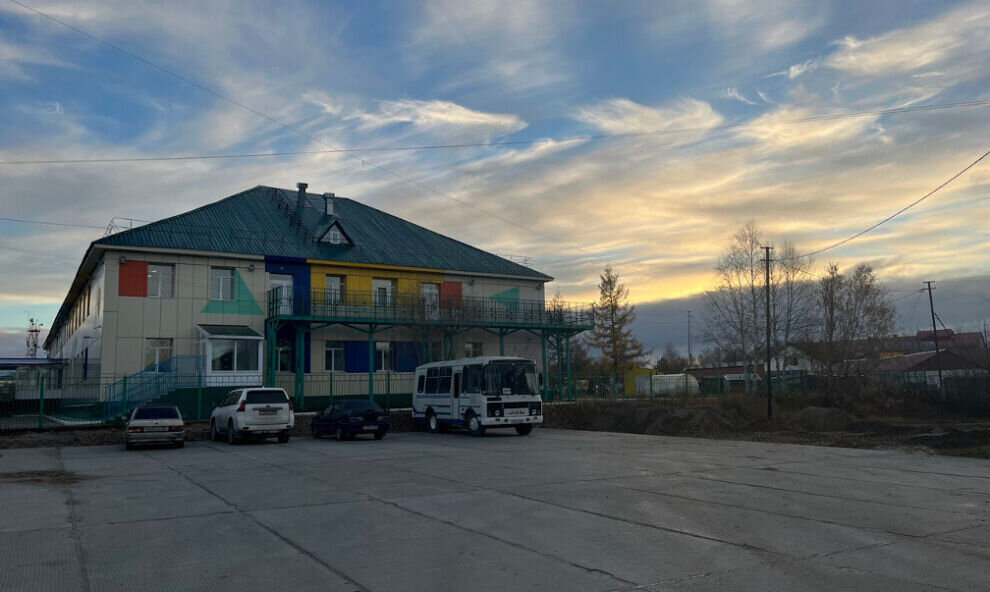    В Тарко-Сале рядом с социально значимыми объектами оборудовали 37 парковок