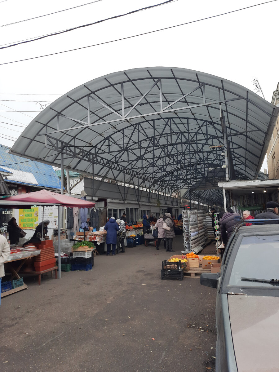 Один из входов на рынок