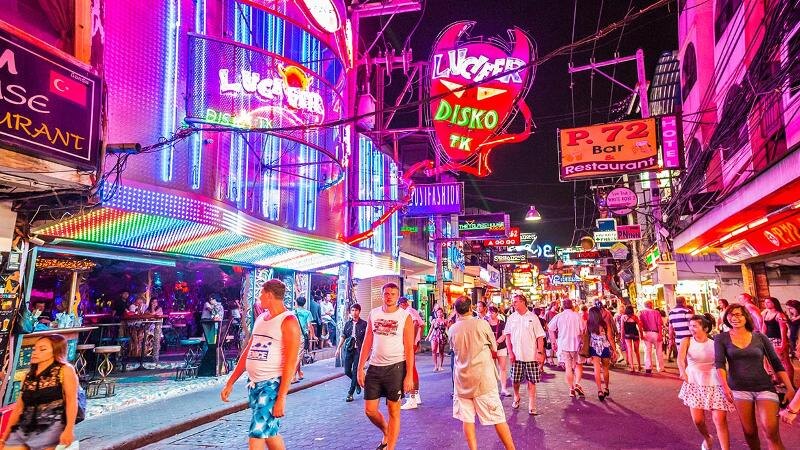 Известная улица Walking Street Pattaya