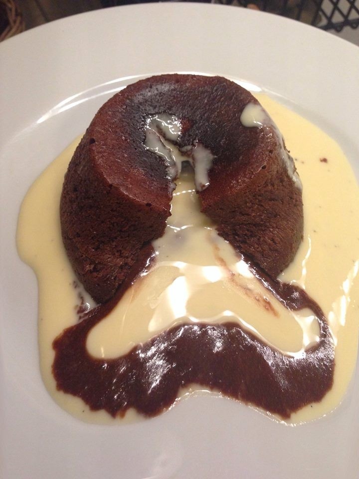 подача с английским кремом
 