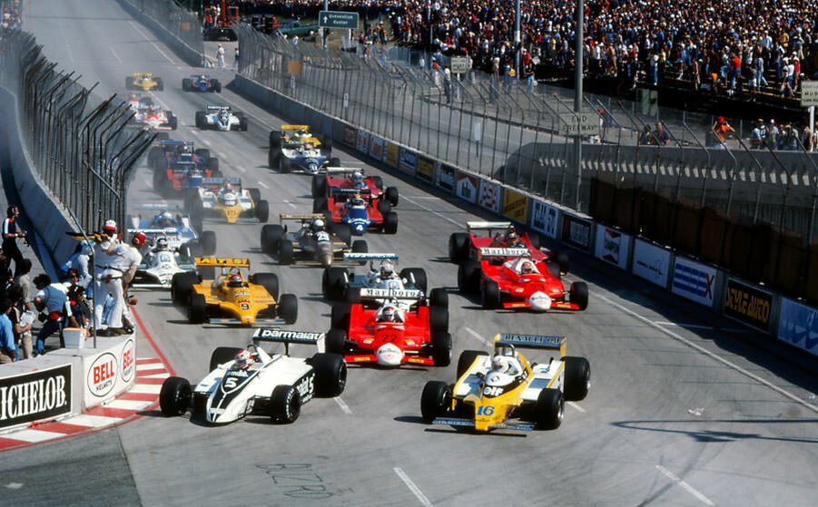 F1 1982. USA Grand prix f1. F1 Grand prix winner. Fittipaldi формула 1 1982.