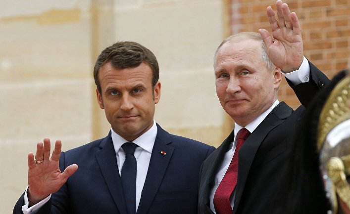 Владимир Путин и Emmanuel Jean-Michel Frédéric Macron президент Франции