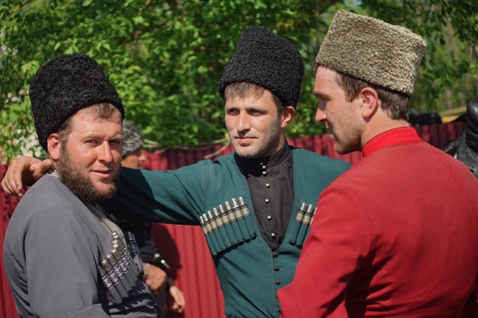 Кабардино балкарские люди. Карачаево балкарцы. Кабардино-балкарцы. Балкарцы мужчины. Кабардинцы мужчины
