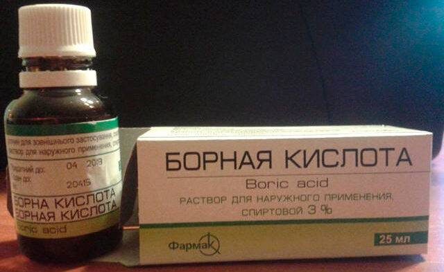 Раствор является прозрачным и бесцветным, имеет характерный спиртовой запах.
