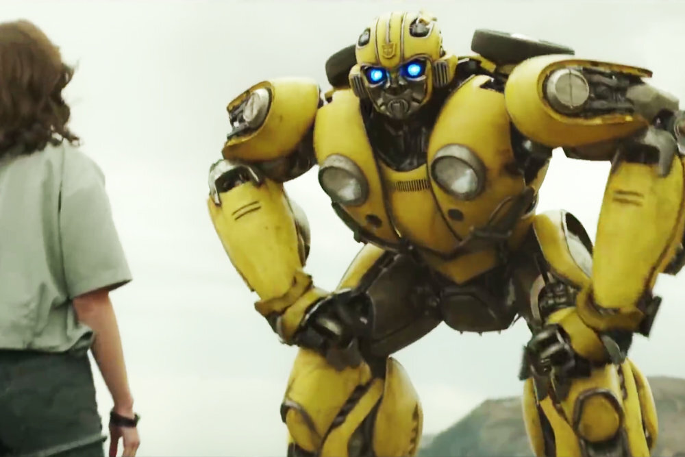 Казалось бы, только на днях была премьера Последнего рыцаря, а сегодня зрителя интересует продолжение. По некоторым данным, премьера из очередной жизни автоботов, обосновавшихся на нашей планете, будет совсем скоро. Студия «Paramount Pictures» уже занялась новой частью кинофраншизы «Transformers 6». Есть мнение, что последний фильм переплюнет по кассовым сборам все ранее созданные.