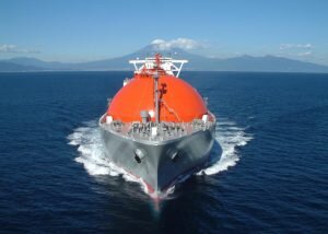 По заявлению министра нефти и минеральных ресурсов Египта Тарека аль-Муллы, с начала октября страной, когда она выйдет на полное самообеспечение по природному газу, будет прекращен импорт сжиженного природного газа. С его слов, Каир с начала января следующего года намерен начать экспорт газа за рубеж. Как процитировало министра издание «Прайм»: «Экспорт газа начнется в январе 2019 года».