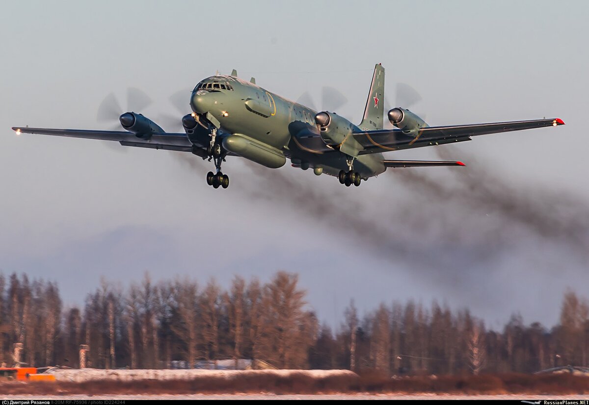 ИЛ-20М
