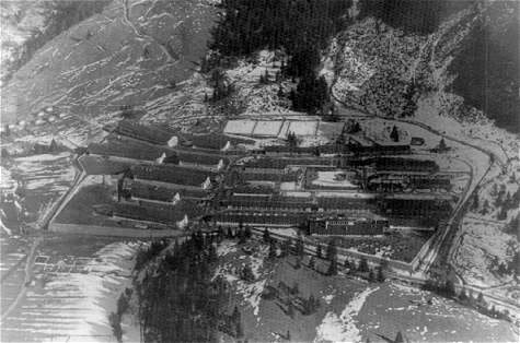 Вид сверху на наземную часть комплекса