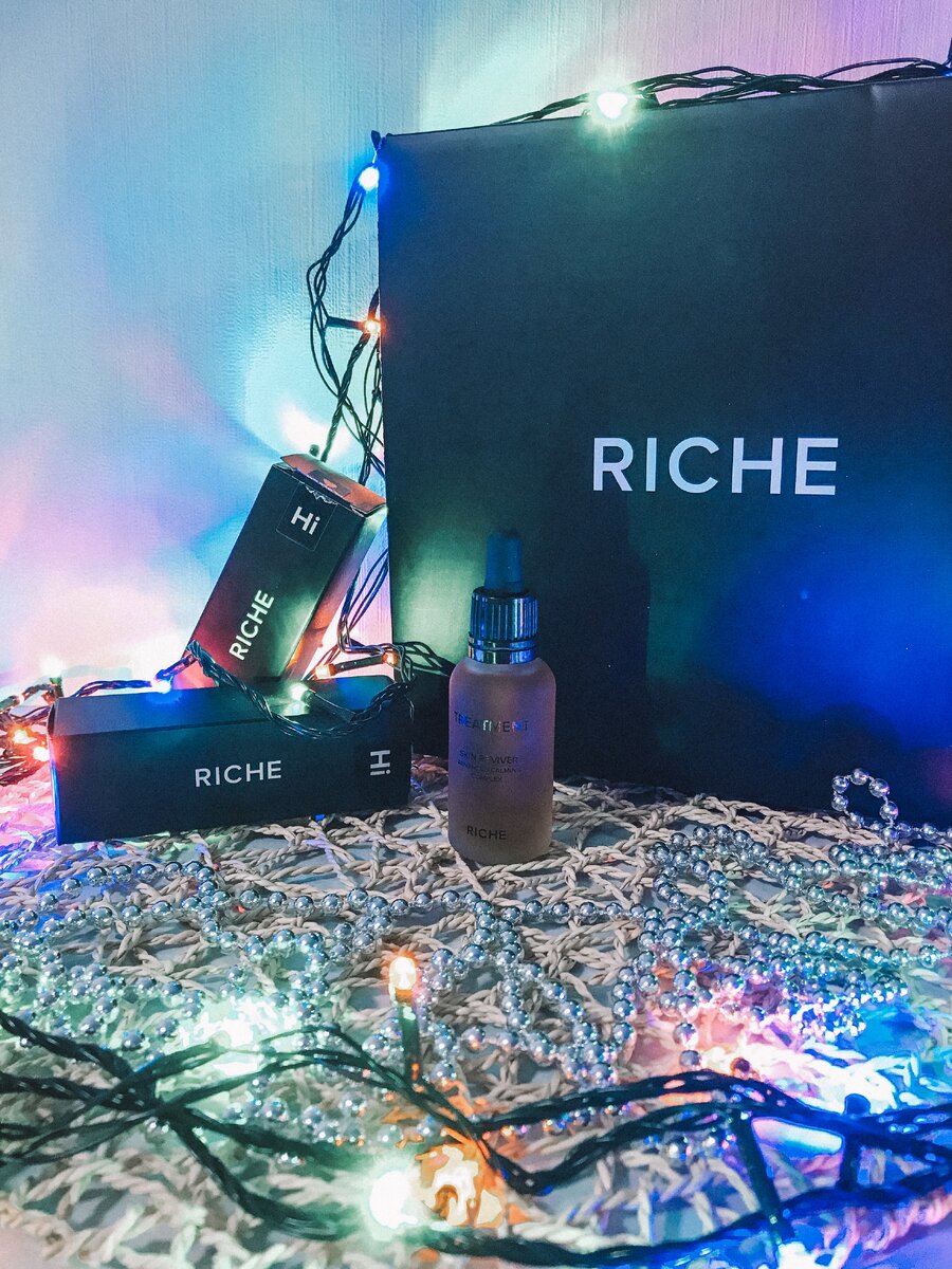 ОСТОРОЖНО БУДЕТ ВЛАЖНО😱😱😱 .
Да-да, именно влажно, вы не ослышались😉 влажно будет у вас на лице🔥

Я хочу рассказать вам про сыворотку продвинутое смягчение✨

Состоит из 100% натурального состава, вы только поглядите:👇🏻👇🏻👇🏻
* масло тукума
* масло баобаба
* масло бабассу
* масло жожоба
* масло баланитеса
* сквалан оливковый
* эфирное масло жасмина
* токоферол (витамин Е)

Я влюбилась🥰 это то, о чем действительно мечтает моя кожа🤩
При этом сыворотка не делает кожу жирной, и отлично подходит как база под макияж 💄

Мне кажется идеально 👌🏻

Какими средствами пользуетесь в качестве базы под макияж? Пробовали косметику Richie?