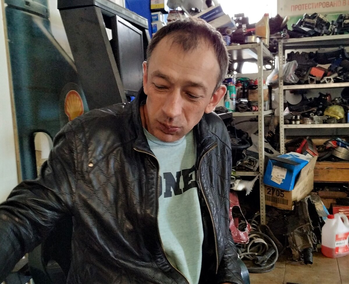 Миша - 15 лет держит свой автосервис на этом месте - это о многом говорит.