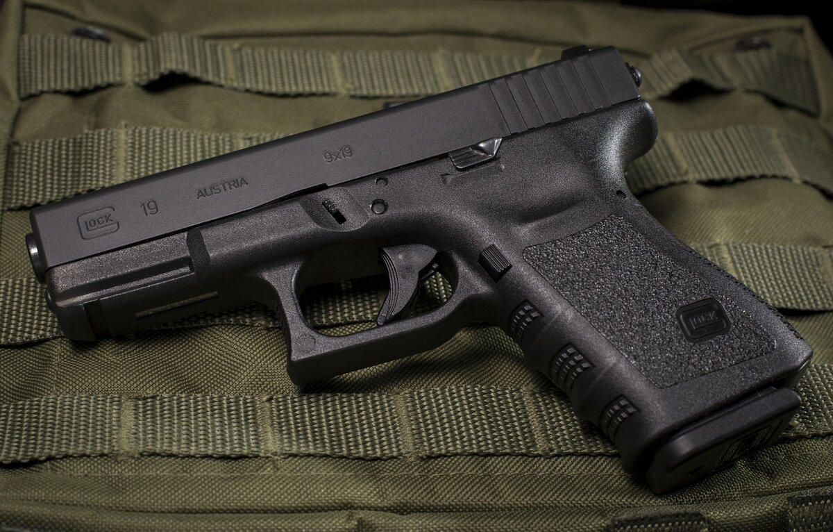 Glock 19