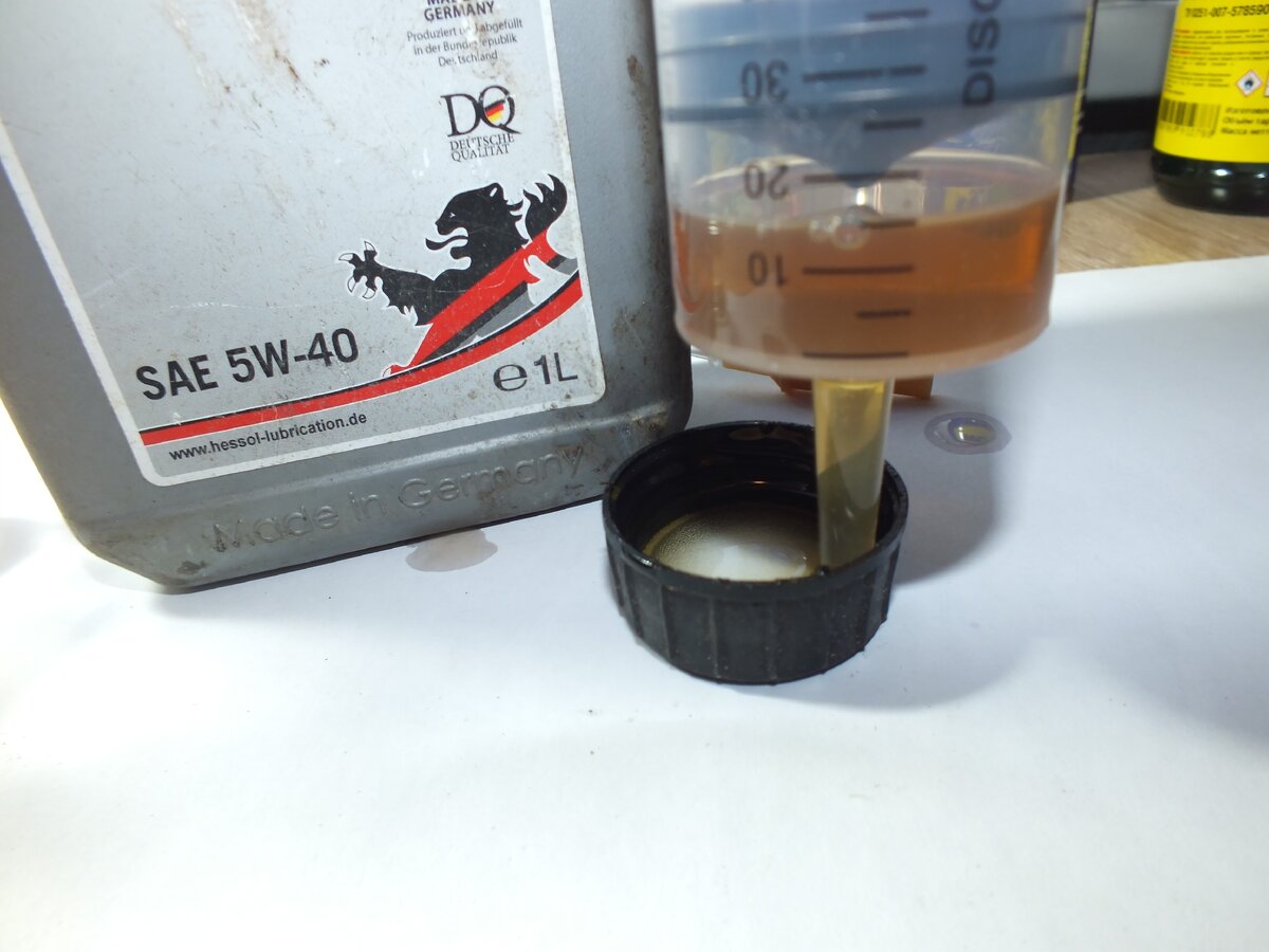 Сделал аналог «ВД-40» за 72 рубля из керасина, уайт-спирита, моторного ...