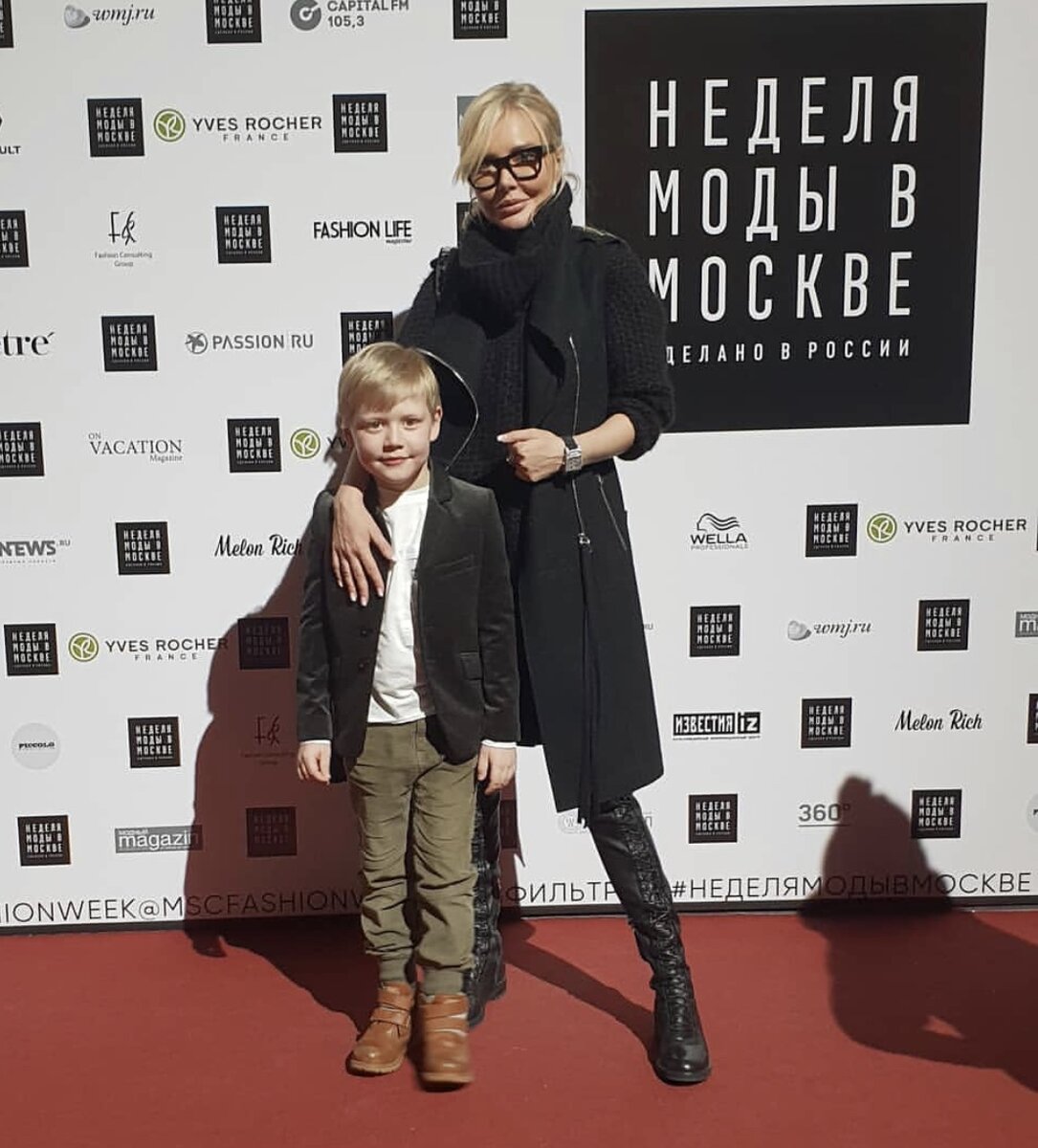 Меня заволокли в автомобиль и увезли в лес". Как звезда МУЗ-ТВ Маша Малиновская 