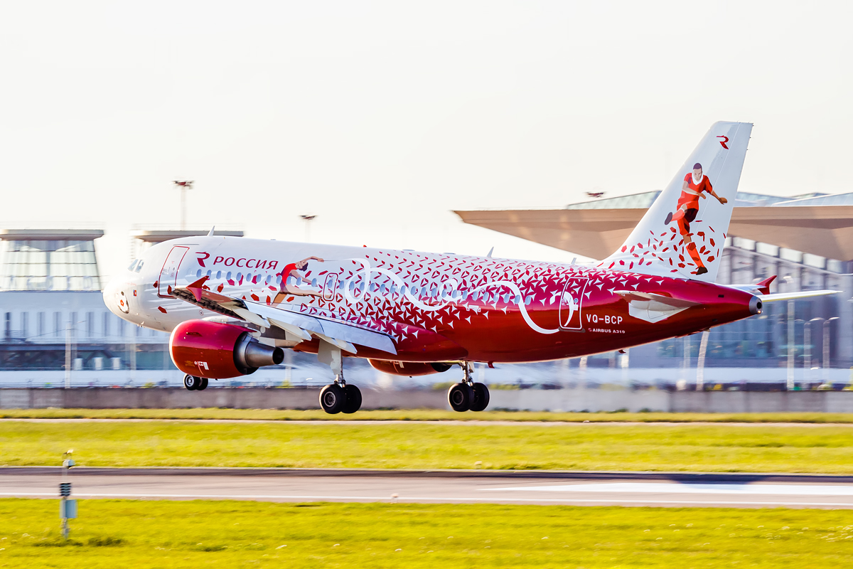 Тур авиаперелетом москвы. Самолет Airbus a319 авиакомпания Россия. Ливрея авиакомпании Россия а-319. Самолет Россия FV 5502. Ливрея Аэрофлот а319.